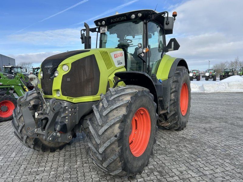 Claas AXION 830