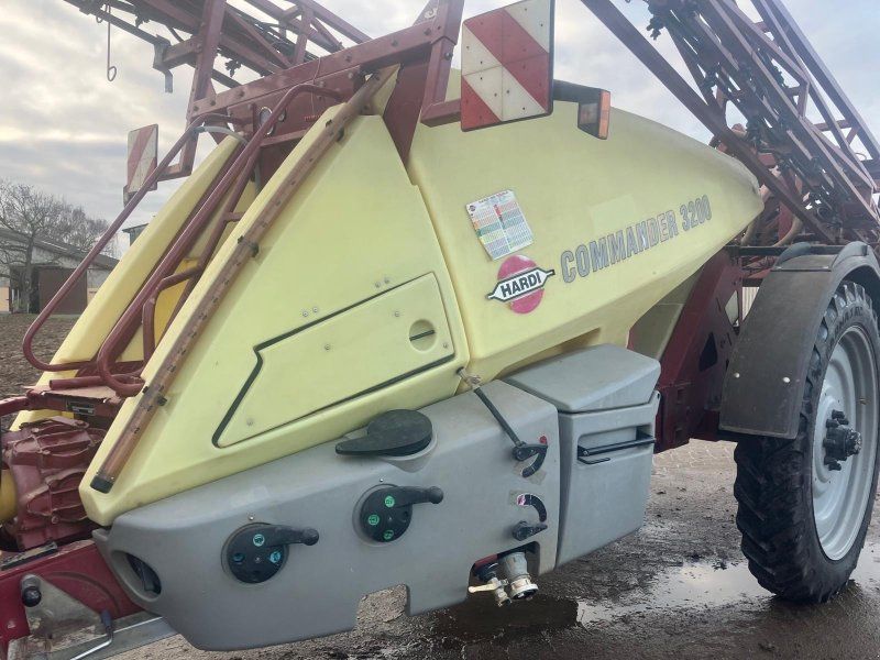 Hardi Commander 3200 / 27 m