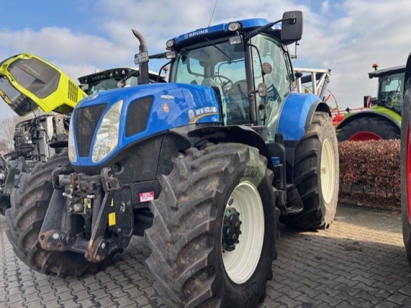 New Holland T7. 270