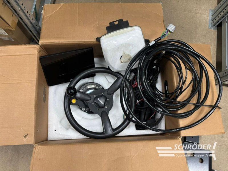 Trimble GFX 750 | SAT 900 | LENKRAD