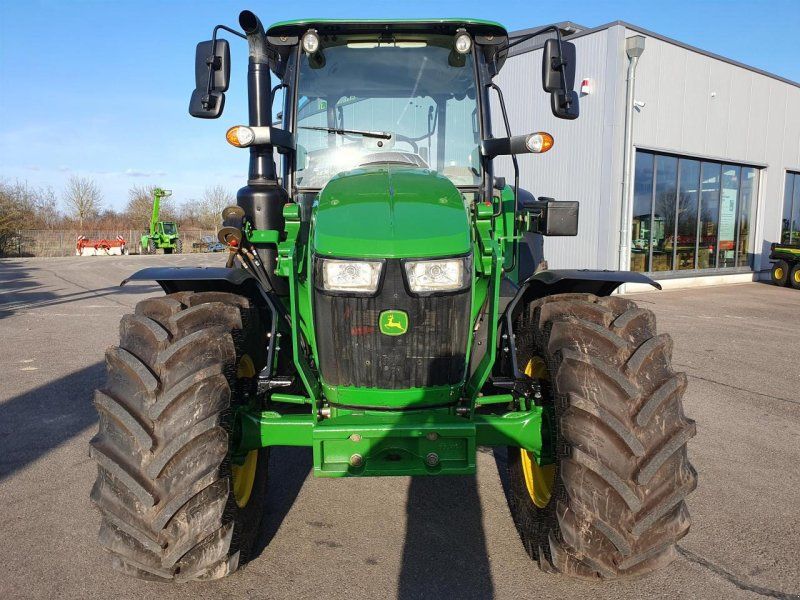 John Deere 5100M