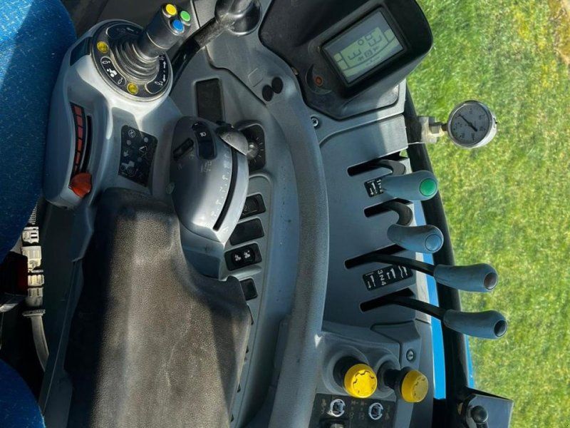 New Holland T6050RC