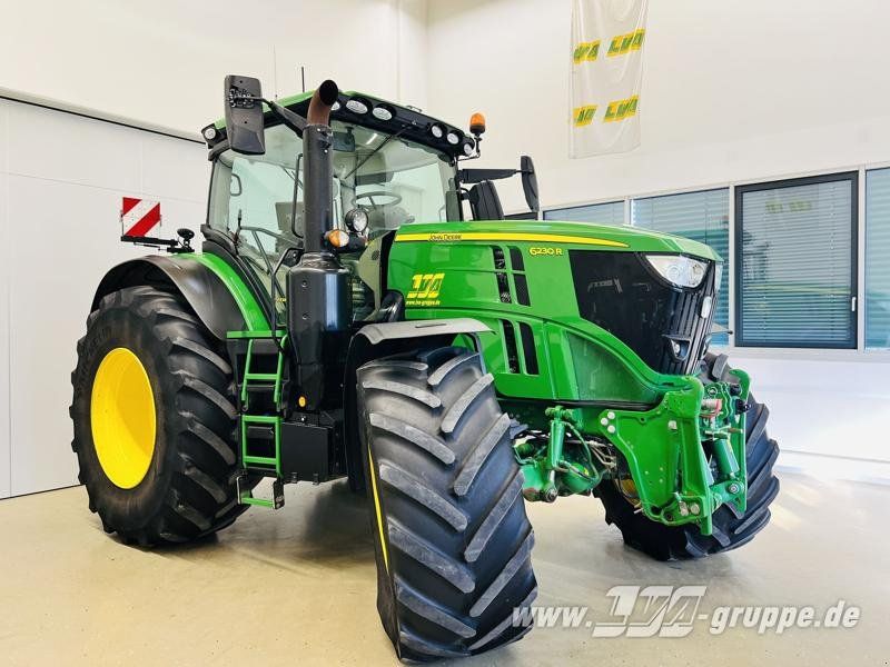 John Deere 6230R