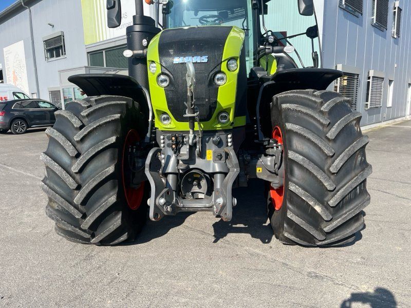 Claas Axion 930