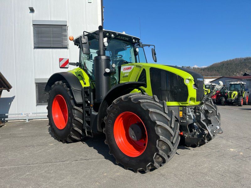 Claas Axion 930