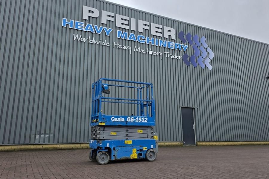 Genie GS1932 Electric, Working Height 7.8 m, 227kg Capac