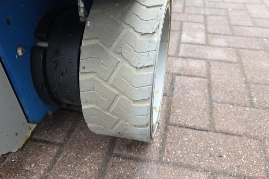 Genie GS1932 Electric, Working Height 7.8 m, 227kg Capac