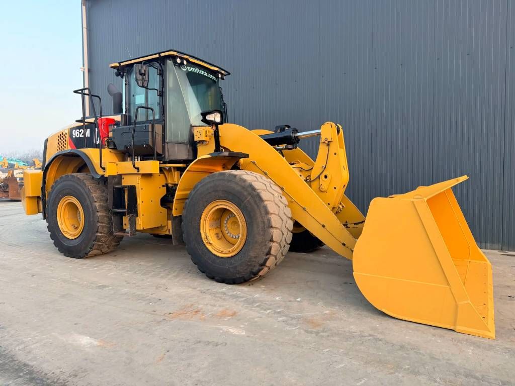 CAT 962M