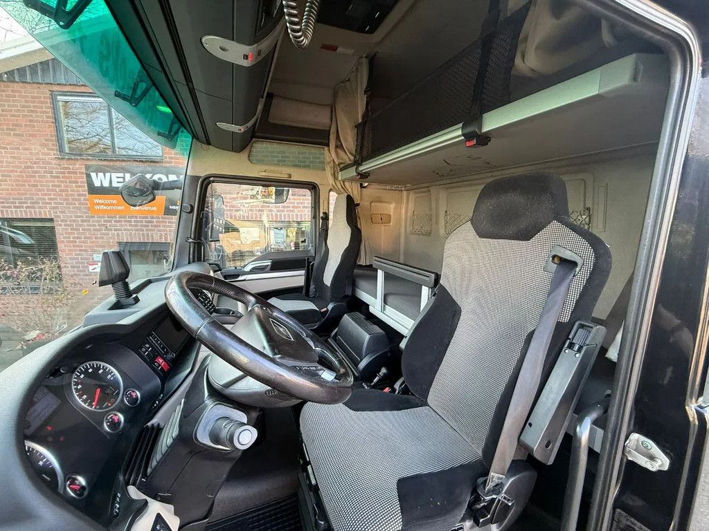 MAN TGX 18.460 Retarder Standairco 2 Bedden Koelkast German Truck