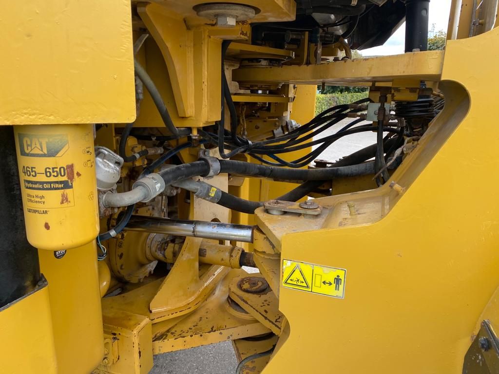 Caterpillar 980H Wheel Loader