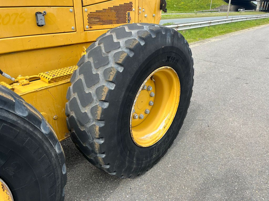 Caterpillar 12M Motor Grader
