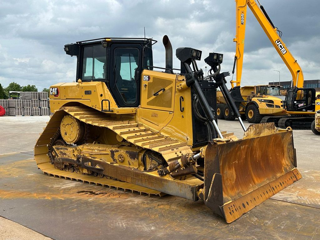 Caterpillar D6 LGP
