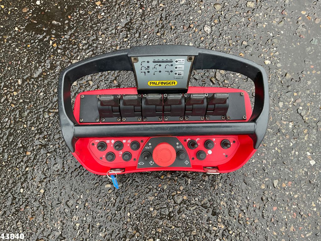 DAF FAD CF 530 8x4 Euro 6 Palfinger 33 Tonmeter laadkraan