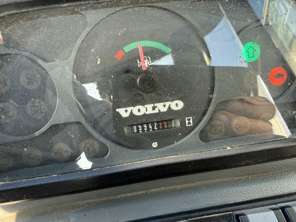 VOLVO L25B ( BJR 2007 ) 5940 UUR