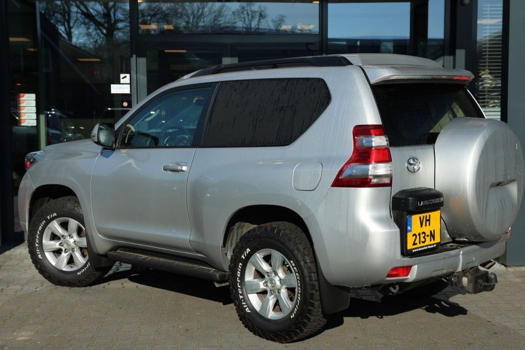 Toyota Landcruiser 150 2.8 D-4D 3DRS VX A/T VAN