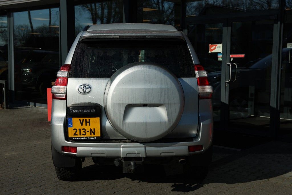 Toyota Landcruiser 150 2.8 D-4D 3DRS VX A/T VAN