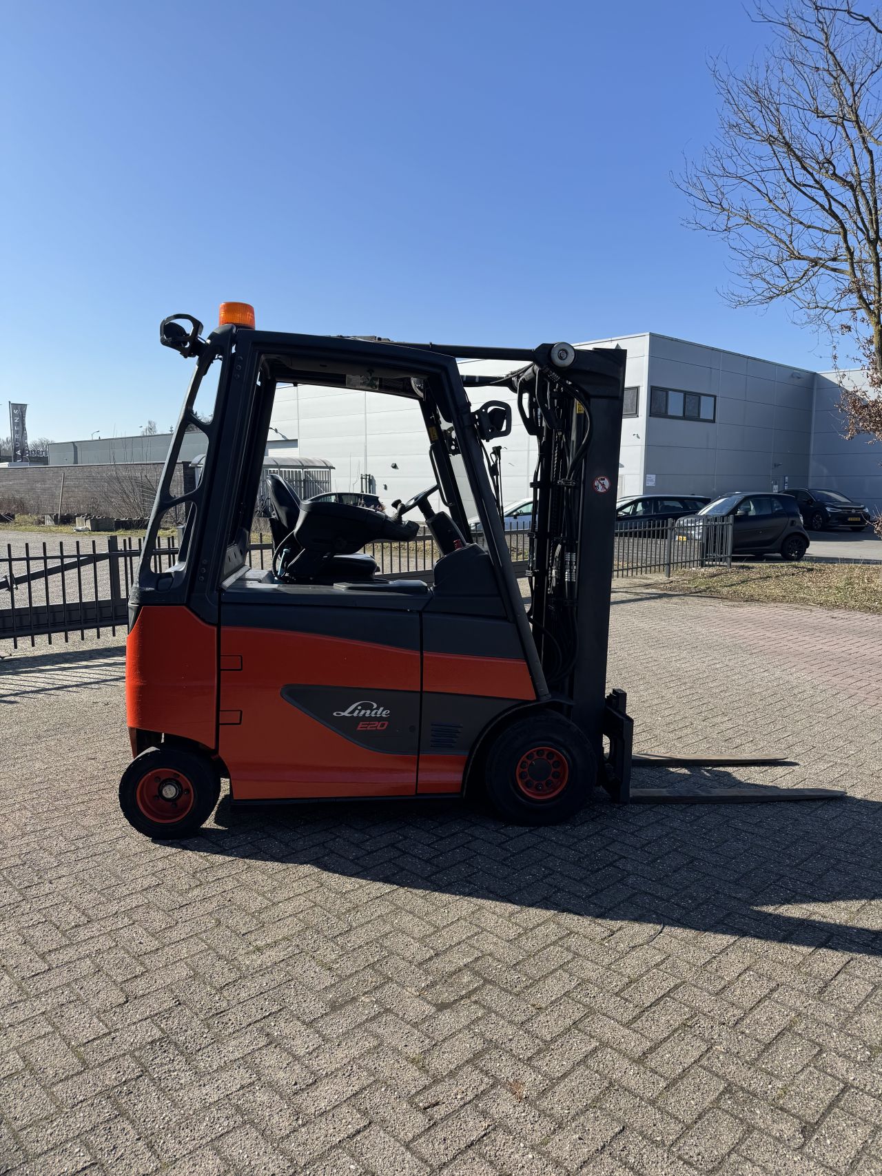 LINDE E20H-01/600 (2014) triplex elektrische heftruck