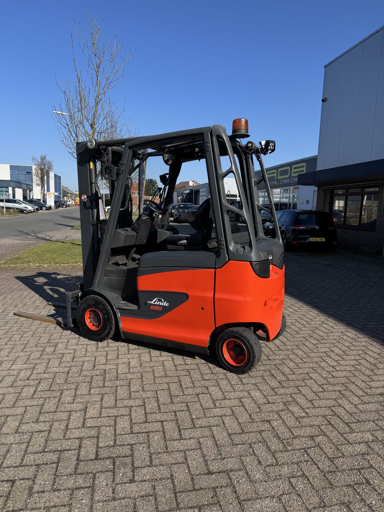 LINDE E20H-01/600 (2014) triplex elektrische heftruck