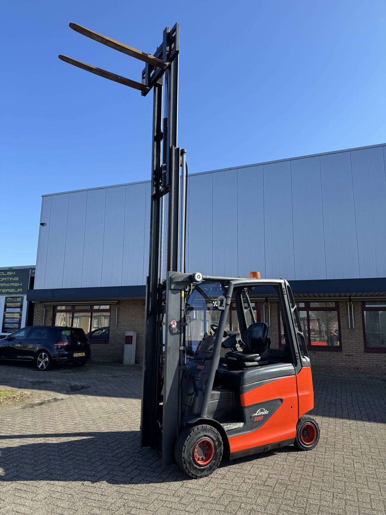 LINDE E20H-01/600 (2014) triplex elektrische heftruck