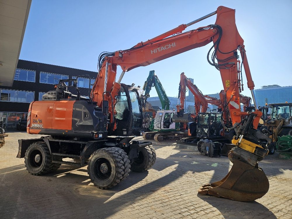 Hitachi ZX140W-6