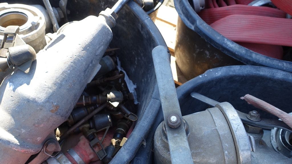 Aquaco Hydraulische oprolbare haspels met slang en sproeiers