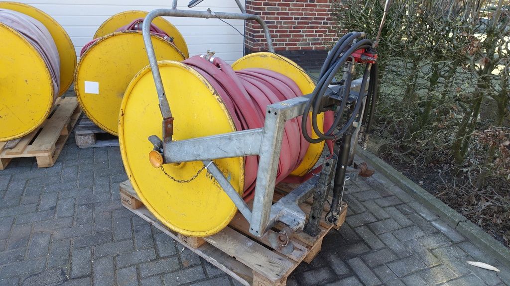 Aquaco Hydraulische oprolbare haspels met slang en sproeiers