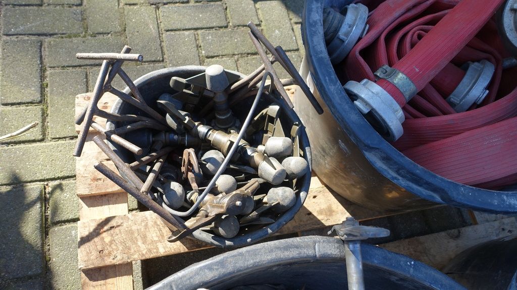 Aquaco Hydraulische oprolbare haspels met slang en sproeiers