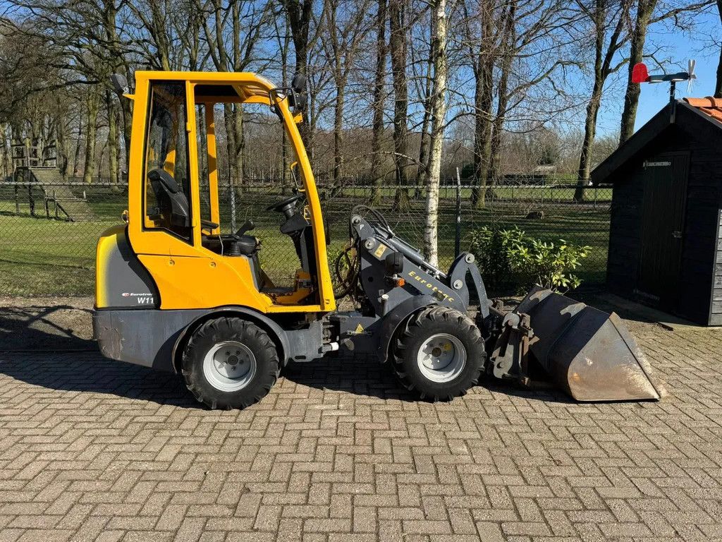 Eurotrac W11 Minishovel + bak & vorken