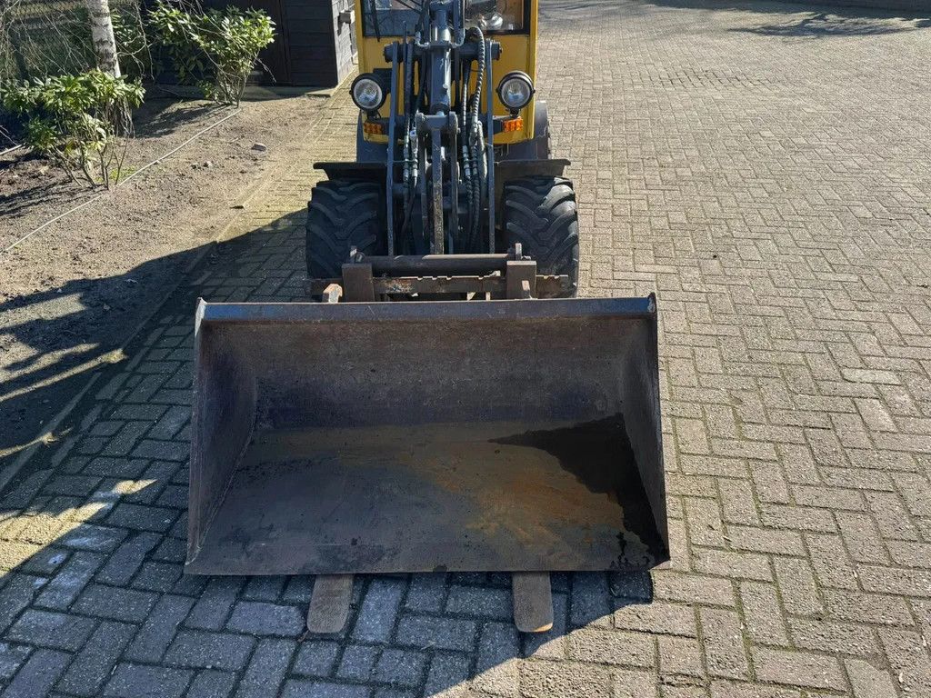 Eurotrac W11 Minishovel + bak & vorken