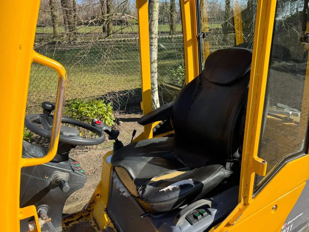 Eurotrac W11 Minishovel + bak & vorken