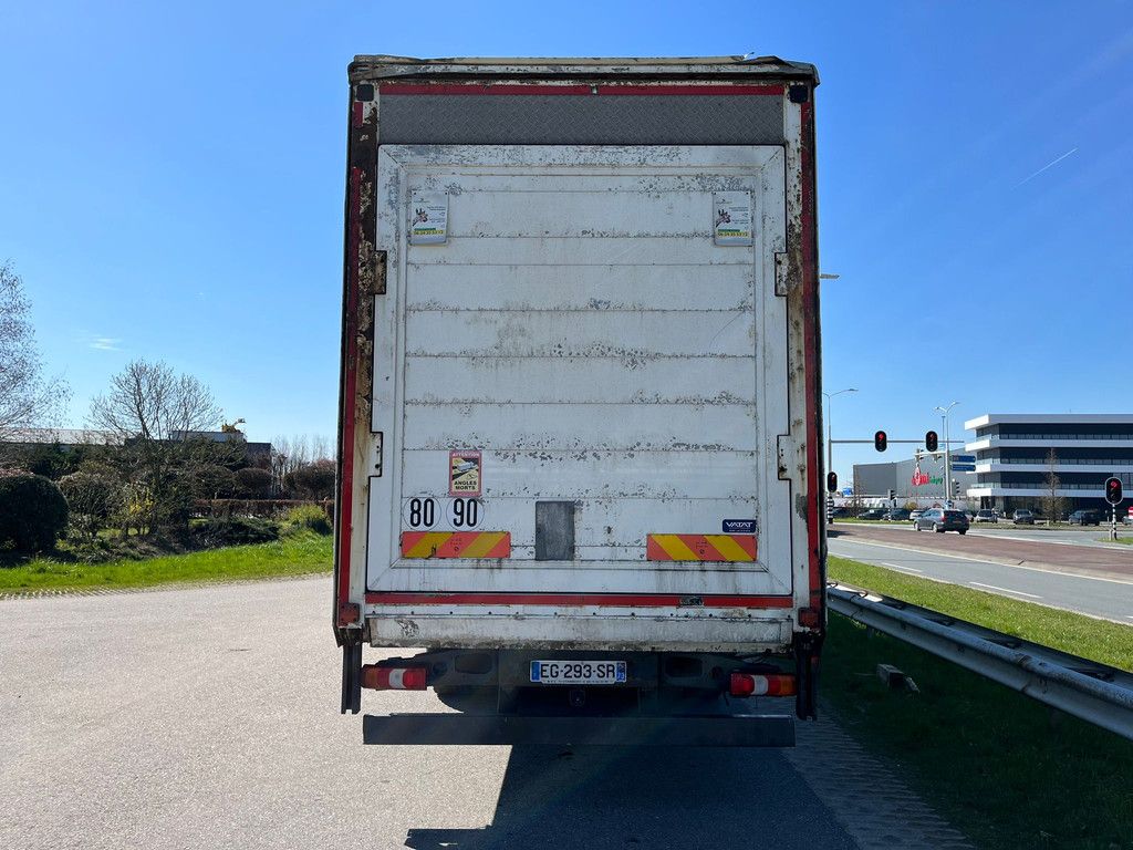 Mercedes Benz Antos 1836 4x2 Closed Box, double floor