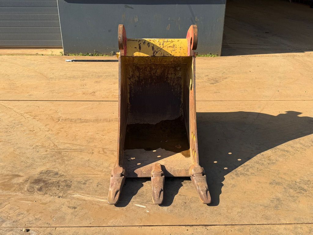 Caterpillar Teeth bucket CW 40