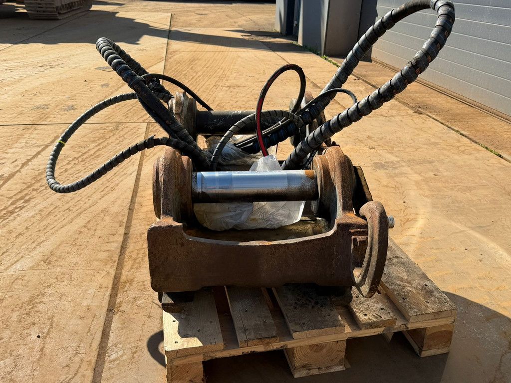 OilQuick Quick coupler OQ80