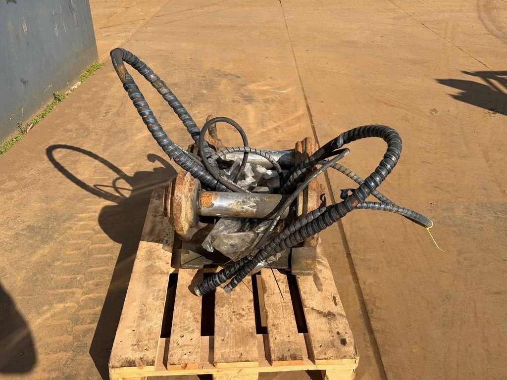 OilQuick Quick coupler OQ80