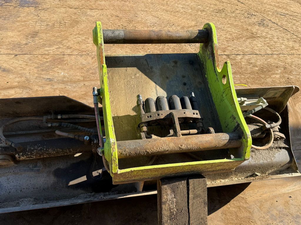 OilQuick OilQuick Tiltbucket OQ70 -55 NGT3 / 2000