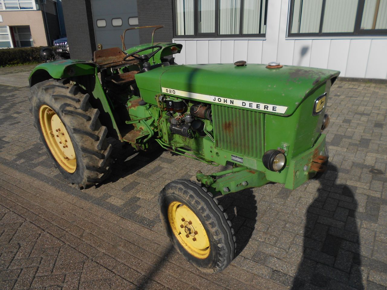 John deere 820