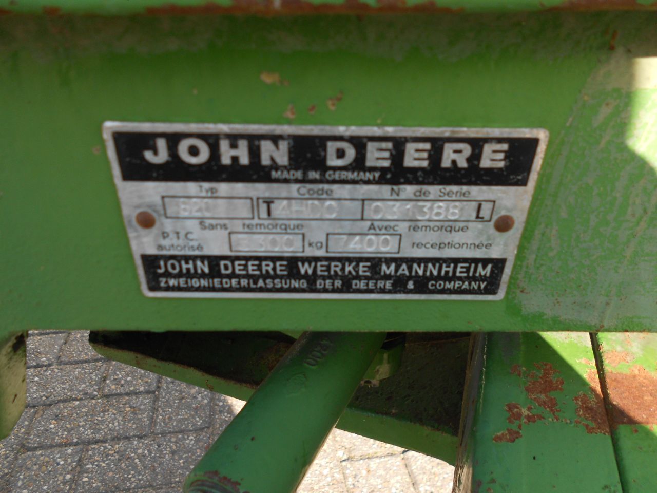 John deere 820