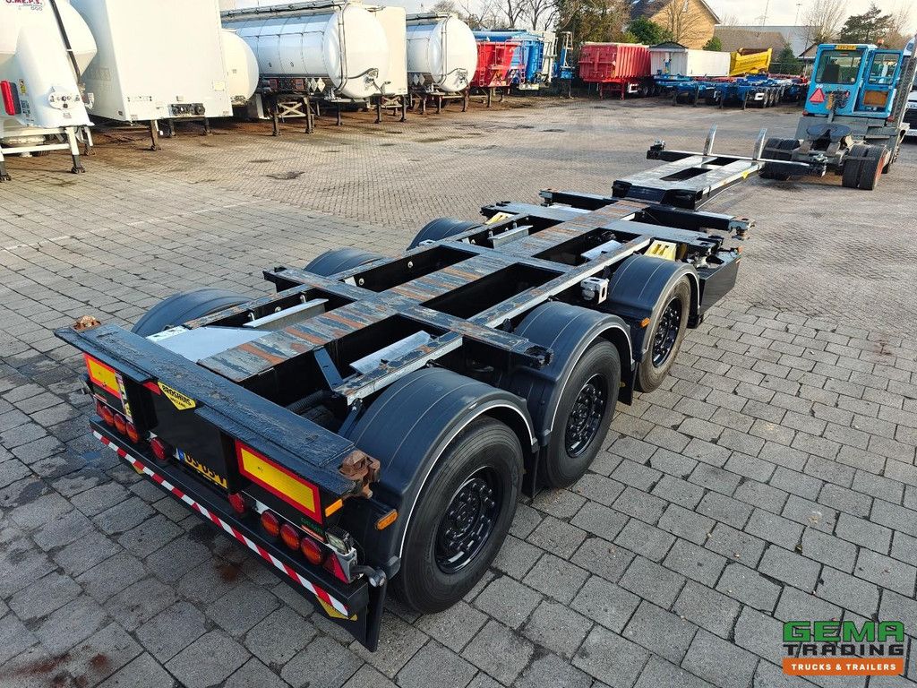 Broshuis MFCC 3 Axles - ADR - Lift axle - Disc brakes - 2x 20FT - 1x 30FT - 1x 40FT - 1x 45FT - TOP!