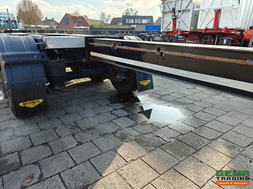 Broshuis MFCC 3 Axles - ADR - Lift axle - Disc brakes - 2x 20FT - 1x 30FT - 1x 40FT - 1x 45FT - TOP!