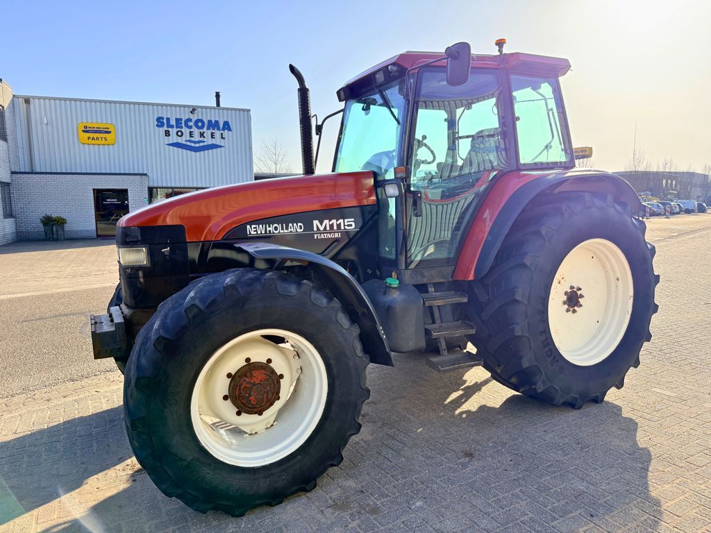 New Holland M100 Dual Command