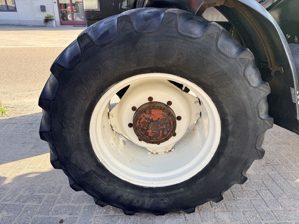 New Holland M100 Dual Command