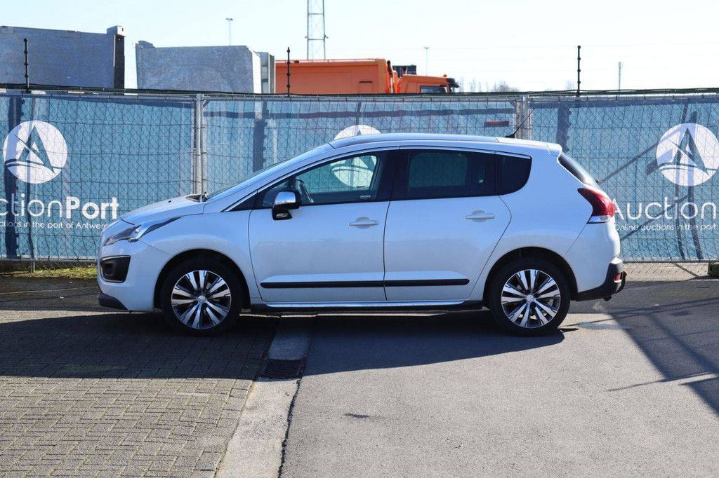 Pkw Peugeot 3008 Benzin 130 PS 2016 (Margin)
