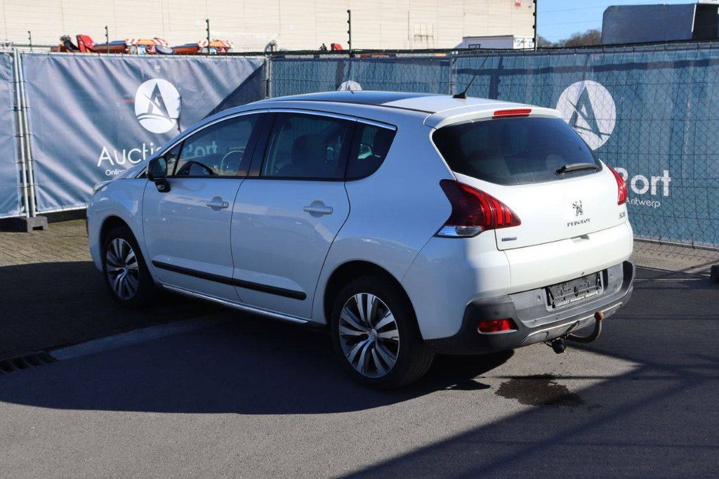 Pkw Peugeot 3008 Benzin 130 PS 2016 (Margin)