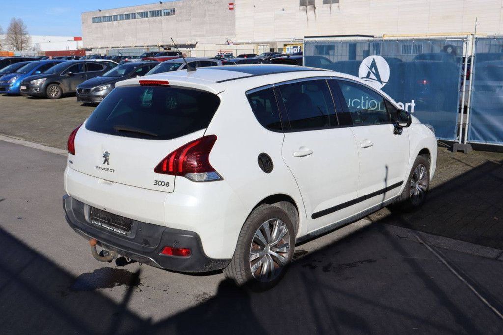 Pkw Peugeot 3008 Benzin 130 PS 2016 (Margin)