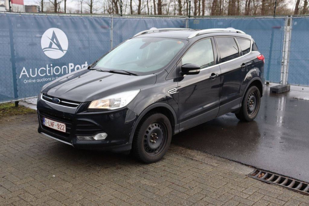 SUV Ford Kuga Diesel 150 PS 2015 (Marge)