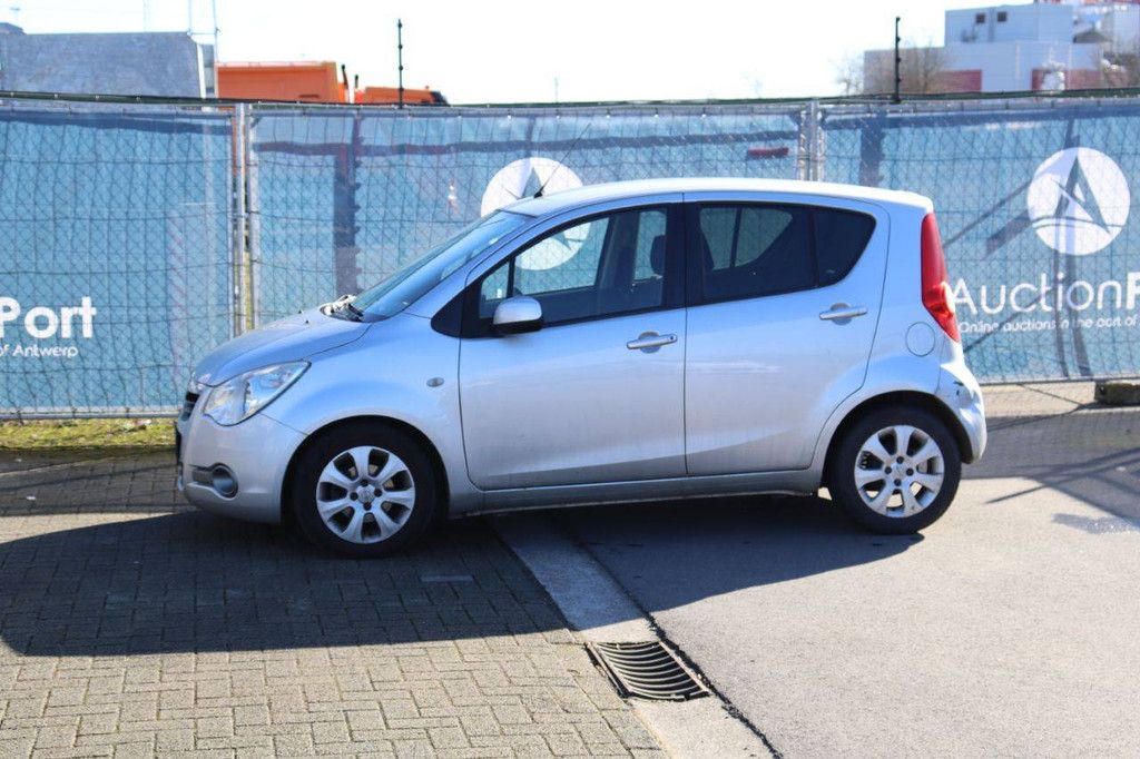 Pkw Opel Agila Benzin 65 PS 2010 (Marge)