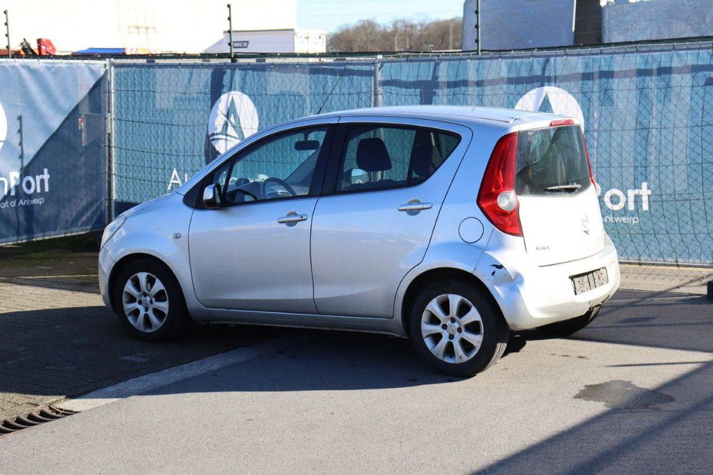 Pkw Opel Agila Benzin 65 PS 2010 (Marge)
