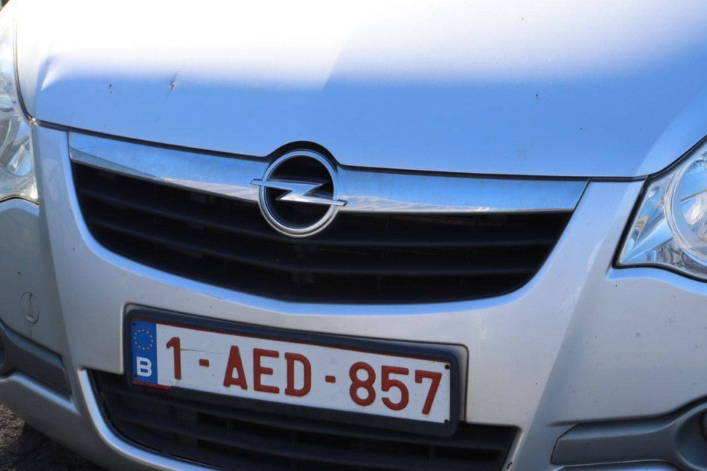 Pkw Opel Agila Benzin 65 PS 2010 (Marge)