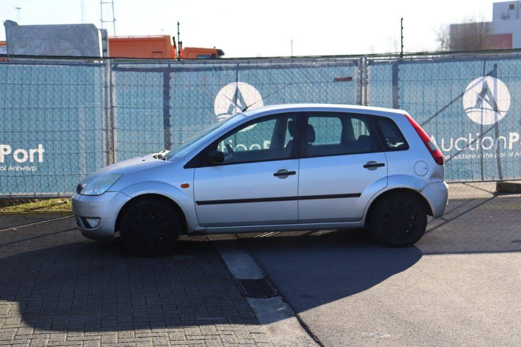 Passenger car Ford Fiesta Diesel 100 hp 2004 (Margin)