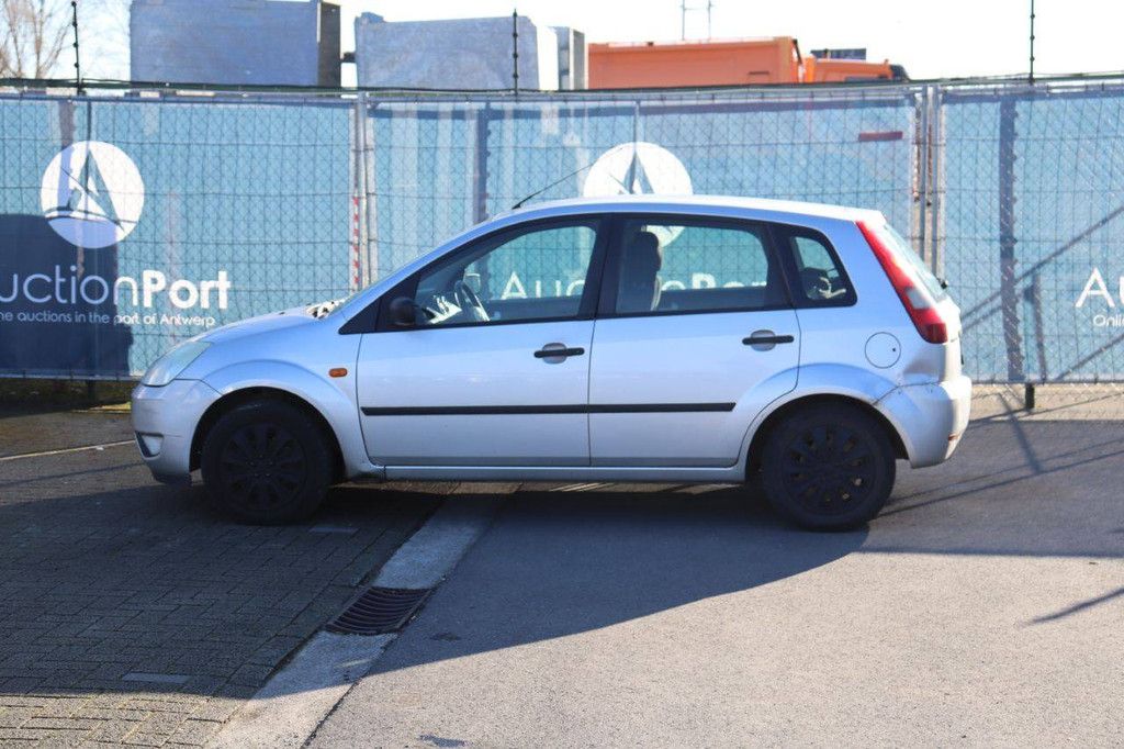 Passenger car Ford Fiesta Diesel 100 hp 2004 (Margin)